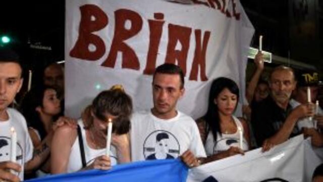 Ayer los padres de Brian hicieron una marcha para pedir justicia por su hijo. (DyN)