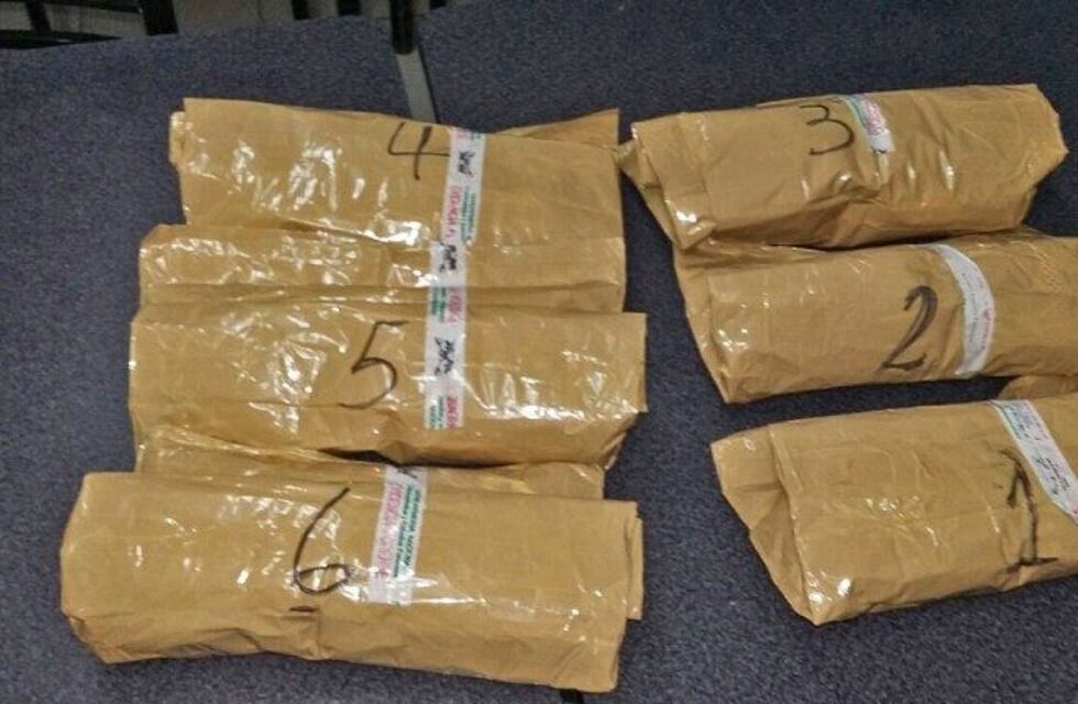 Cayó una mujer que llevaba 10 kilos de marihuana y cocaína a San Rafael