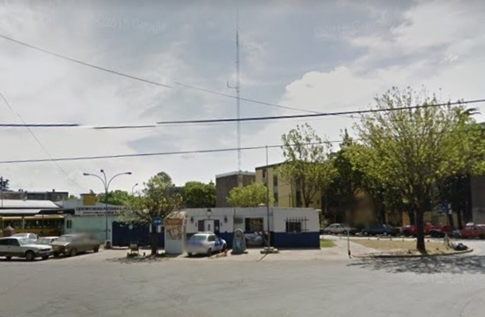 Delincuentes asaltaron a un policía y robaron su arma reglamentaria