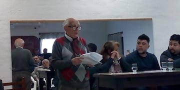 Carlos Zavala en la lectura del informe anual de Villa Los Aromos\u002E (Mi Valle)