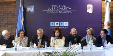 Reunión de Cristina Kirchner con el PJ\u002E Twitter/ Partido Justicialista\u002E