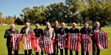 Campeones de Estudiantes de La Plata\u002E