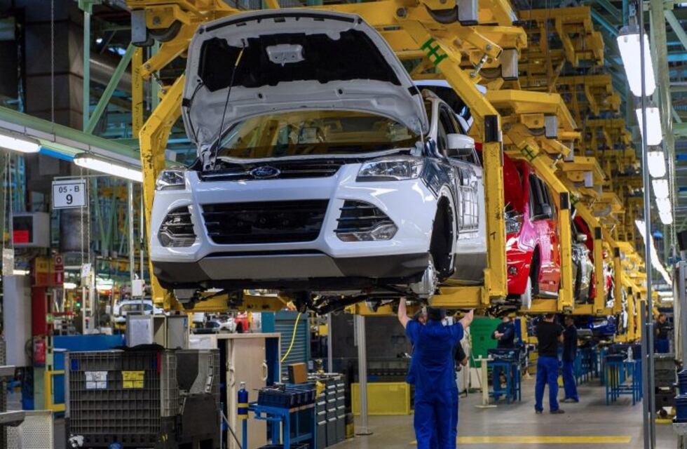 La actividad económica se contrajo 6,8% en marzo