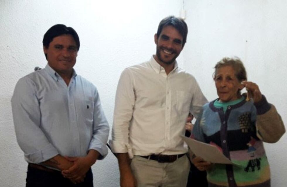 El sueño de la casa propia: entregaron las llaves de las viviendas de barrio Colombo
