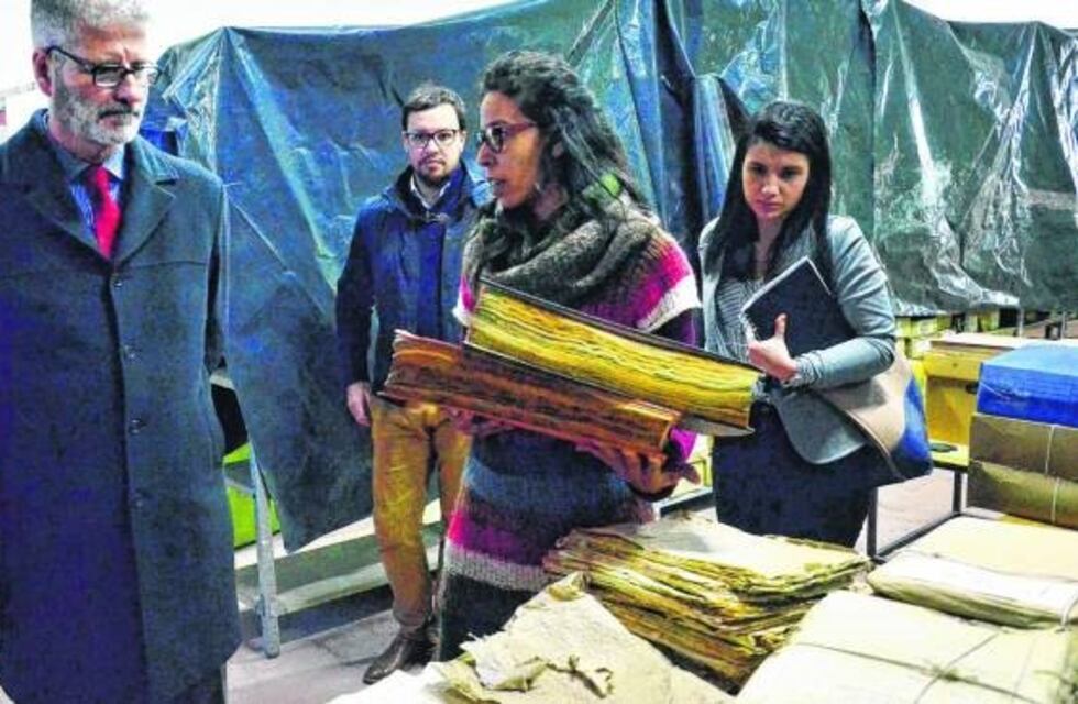 El juez Barotto recorrió las instalaciones del Archivo Histórico provincial