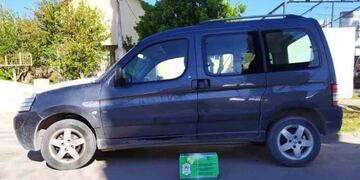 Un hombre de 72 años detenido por conducir armado y haciendo maniobras extrañas