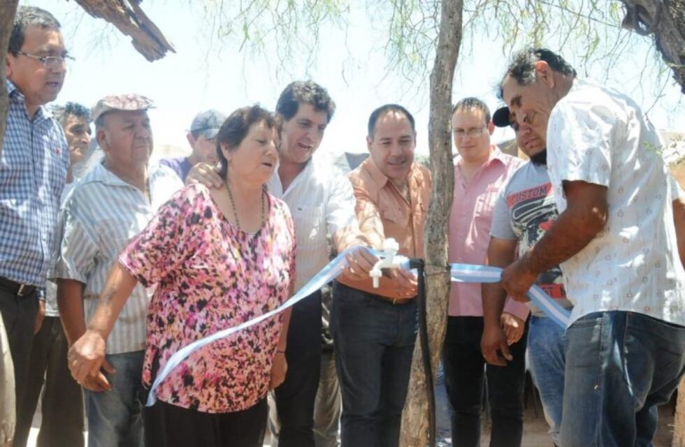 Se inauguró acueducto en "El Medanito"