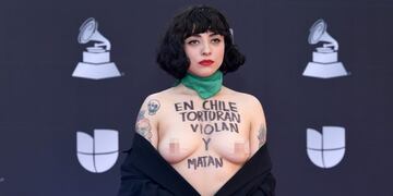 Latin Grammy 2019: el topless de protesta de Mon Laferte dividió a los usuarios en Twitter