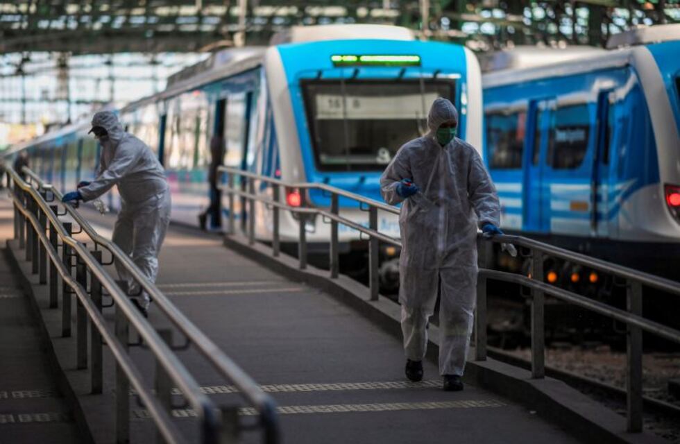 Mario Meoni confirmó que cerrarán algunas estaciones de trenes