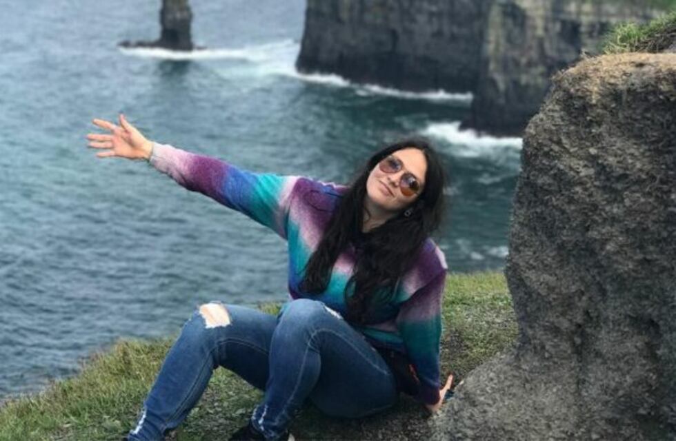 Una joven murió tras caer al vacío mientras volaba en parapente