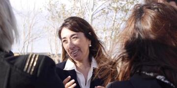 caleta roxana reyes con vecinos