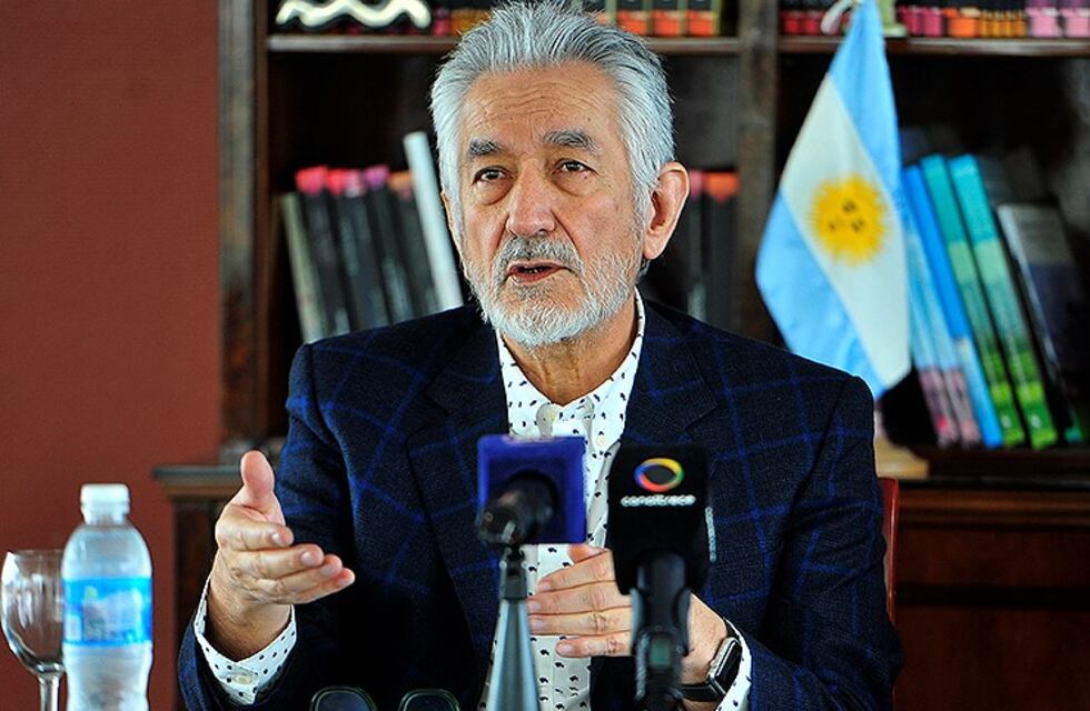 Rodríguez Saá: "Ajustar en educación significa hambre y miseria"