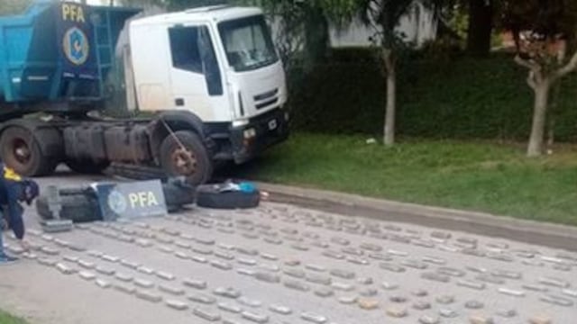 Misiones secuestro de droga que iba de Misiones al Gran Buenos Aires y a Santa Cruz\u002E