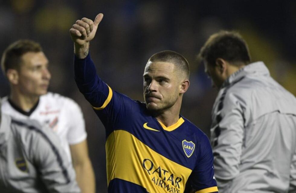 Aseguran que Nahitan Nández podría volver a Boca por irregularidades en el contrato con Cagliari