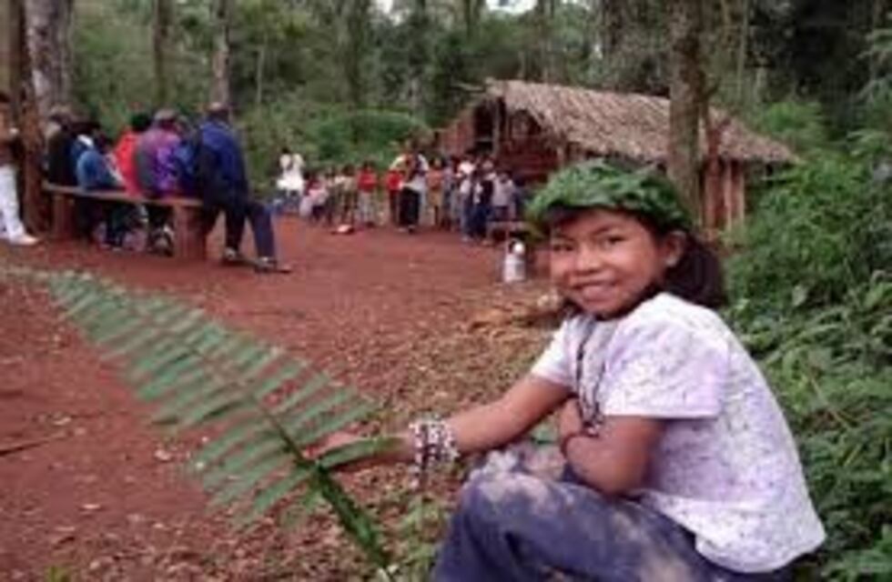 La Universidad de La Plata devuelve tierras a guaraníes