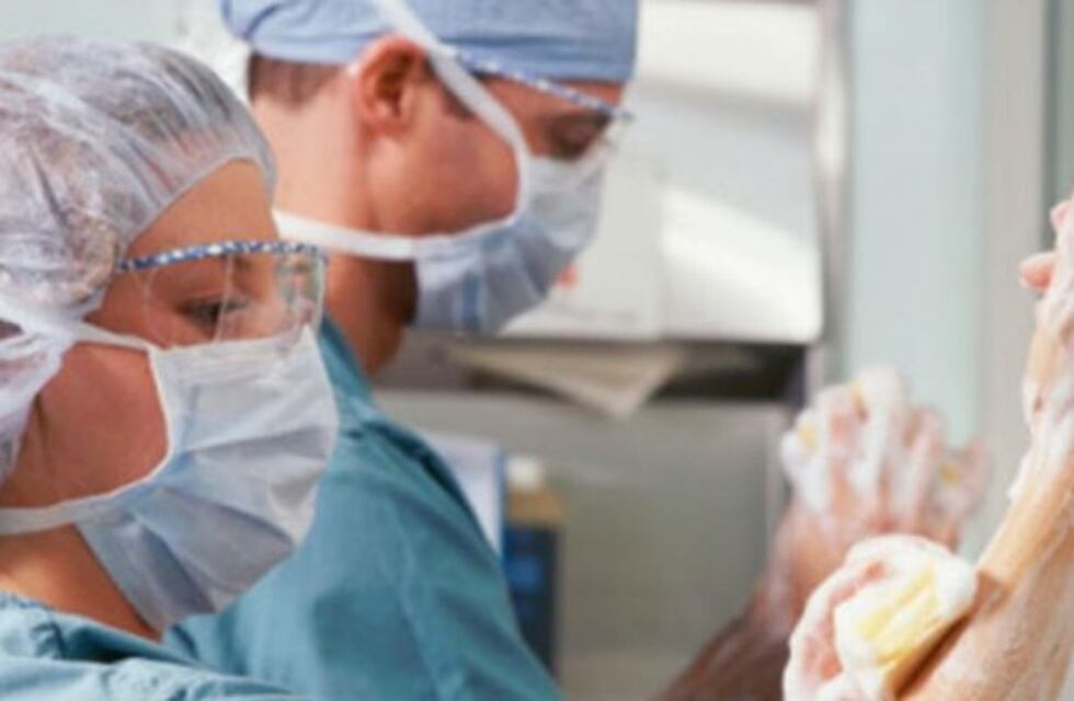 Científicos cordobeses crearon un material que previene infecciones hospitalarias