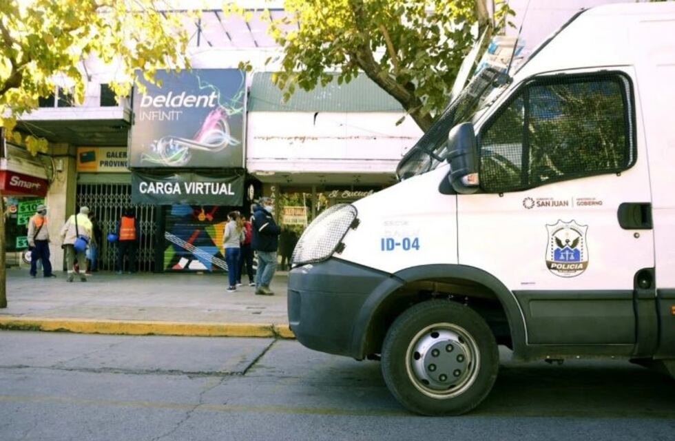 Descontrol en un kiosco sanjuanino para conseguir cigarrillos