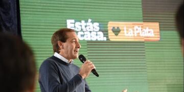 Julio Garro , cierre de campaña (web)