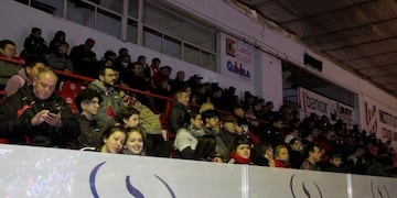 Los hinchas de la Gloria siguieron la final en Alta Córdoba, por pantalla gigante\u002E