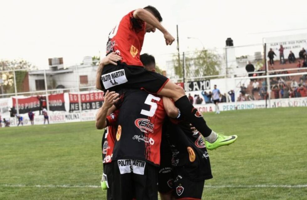 Sporting volvió a quedarse con el clásico puntaltense