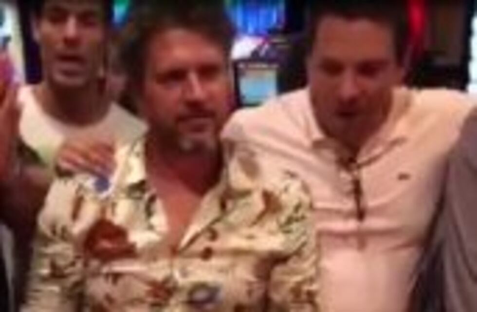 El dueño de Havaianas ganó 3 millones de dólares en el casino y así lo festejó