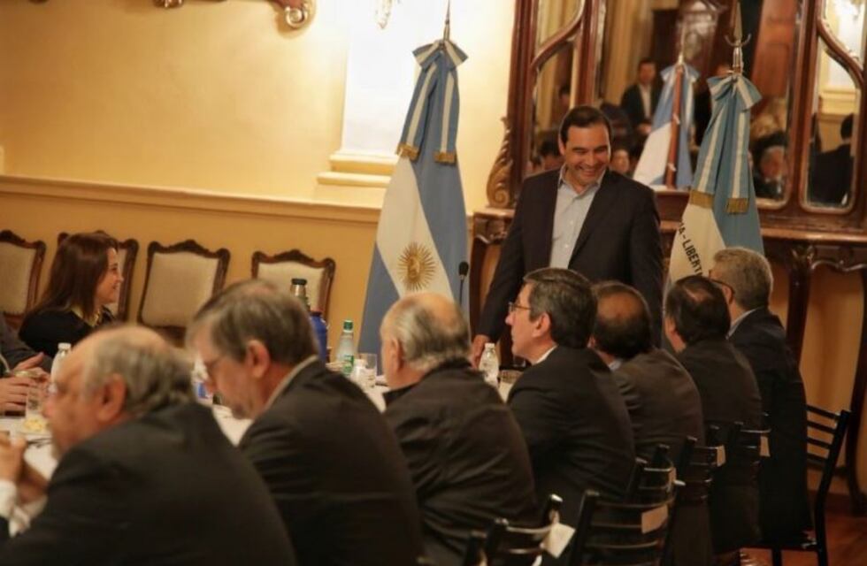 Valdés encabezó una nueva reunión de Gabinete por el Presupuesto 2019