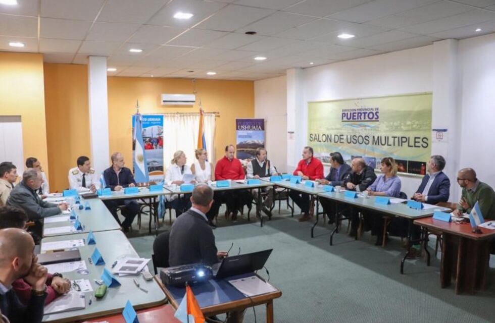 Reunión para fortalecer la actividad turística Antártica en Tierra del Fuego