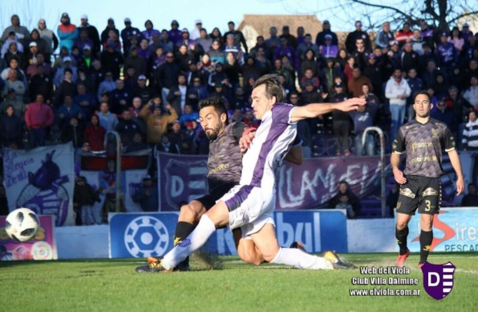 Golearon a Instituto en el debut menos pensado