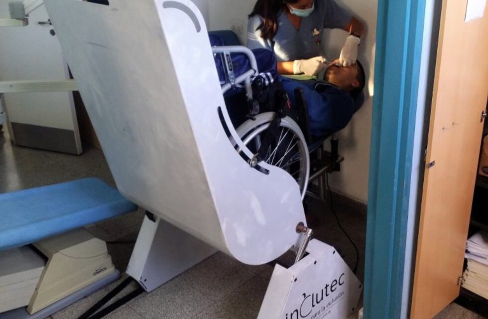 Un cordobés desarrolló una plataforma para pacientes en silla de ruedas