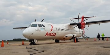 Avianca debutó este martes con un vuelo que conecta Reconquista con Rosario y Buenos Aires\u002E (Vía Rosario)