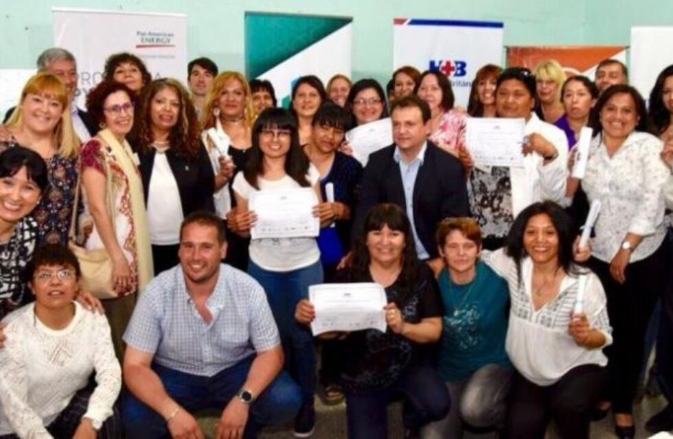 Un centenar de egresados de los cursos que brindó PAE y el Hospital Británico