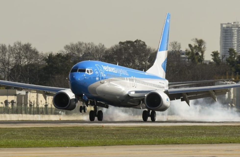 Alarma en un vuelo de Aerolíneas Argentinas por un cartel de "bomba a bordo"