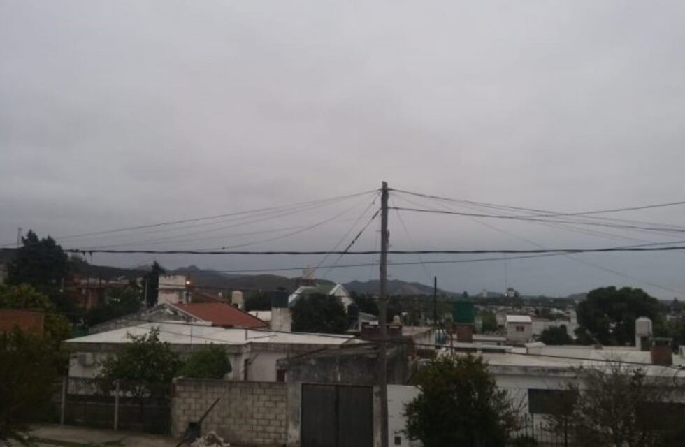 Mañana nublada y gris en La Calera: 11°c . S/T: 7°