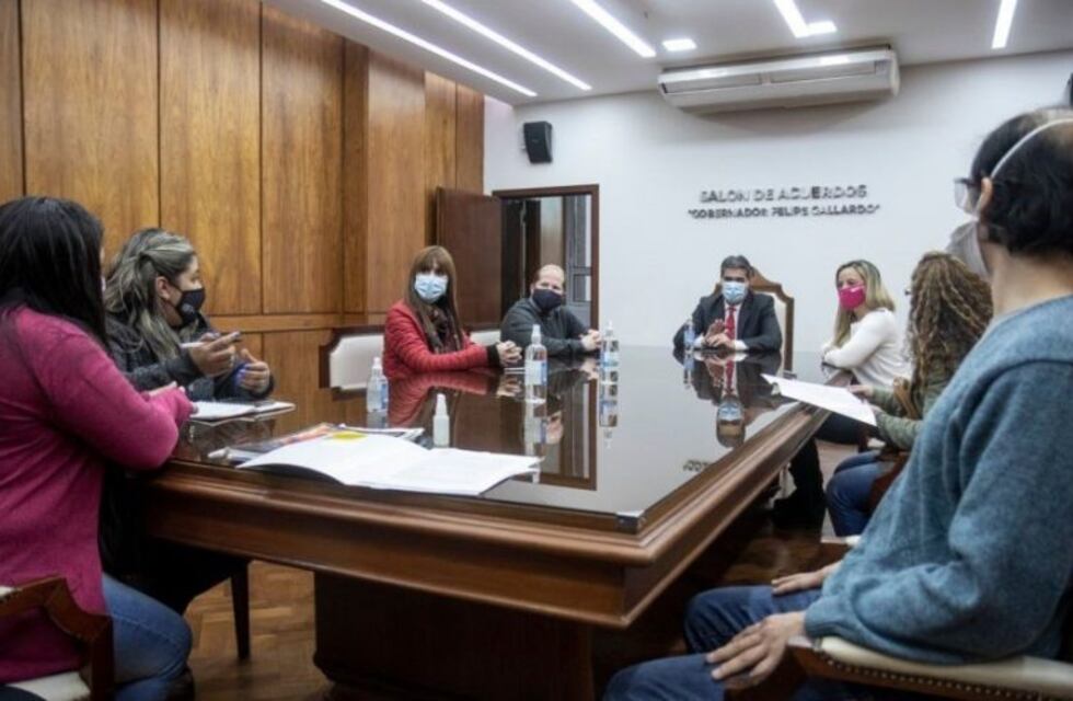 Chaco acordó mejores condiciones laborales y aumento de sueldos para el sistema de Salud