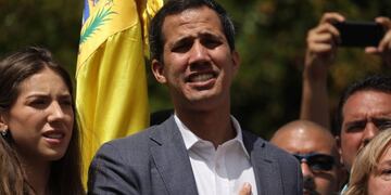 Guaidó reconoció conversaciones con funcionarios del gobierno de Maduro (EFE)\u002E