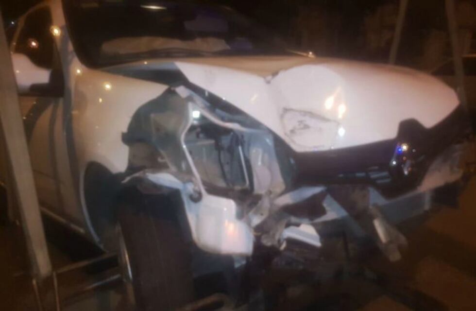 Inspector de Tránsito chocó mientras perseguía un infractor: le fracturaron las dos piernas