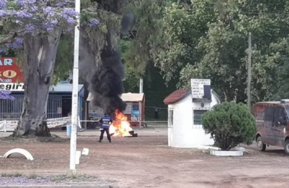 Desalojan reconocido "carribar" en la costanera de Paraná