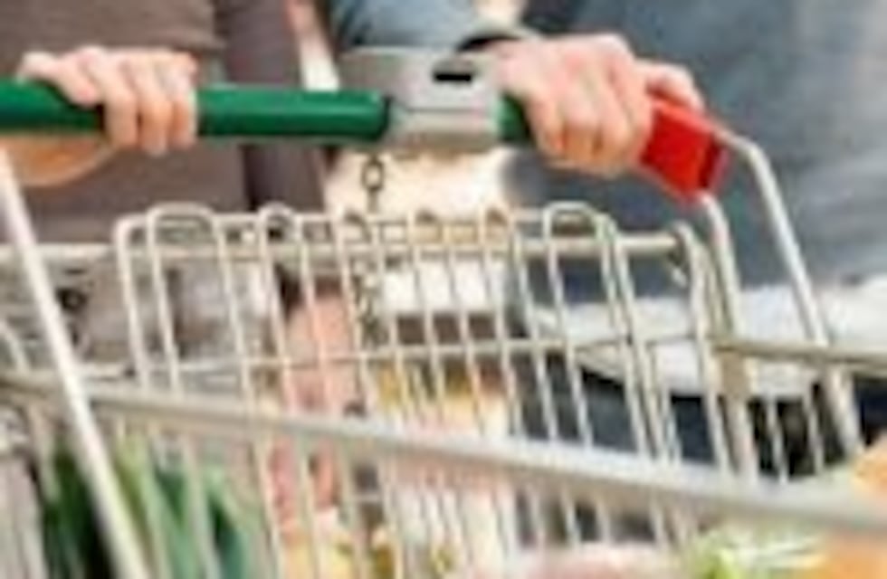 Almaceneros de Córdoba estimó en $ 13.830 el ingreso familiar que marca la línea de pobreza