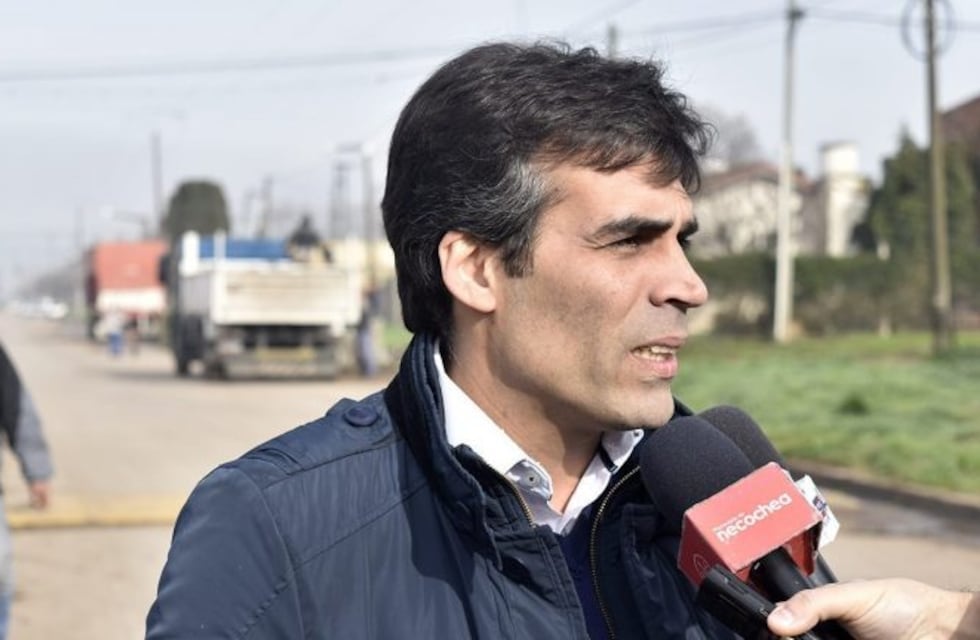 López en La Plata gestionando para evitar el cierre de PAMI Quequén