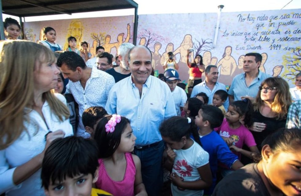 Manzur acompañó en el festejó de la Asociación Los Lapachos