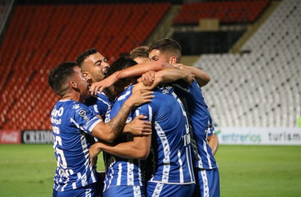 Godoy Cruz venció por penales a Patronato