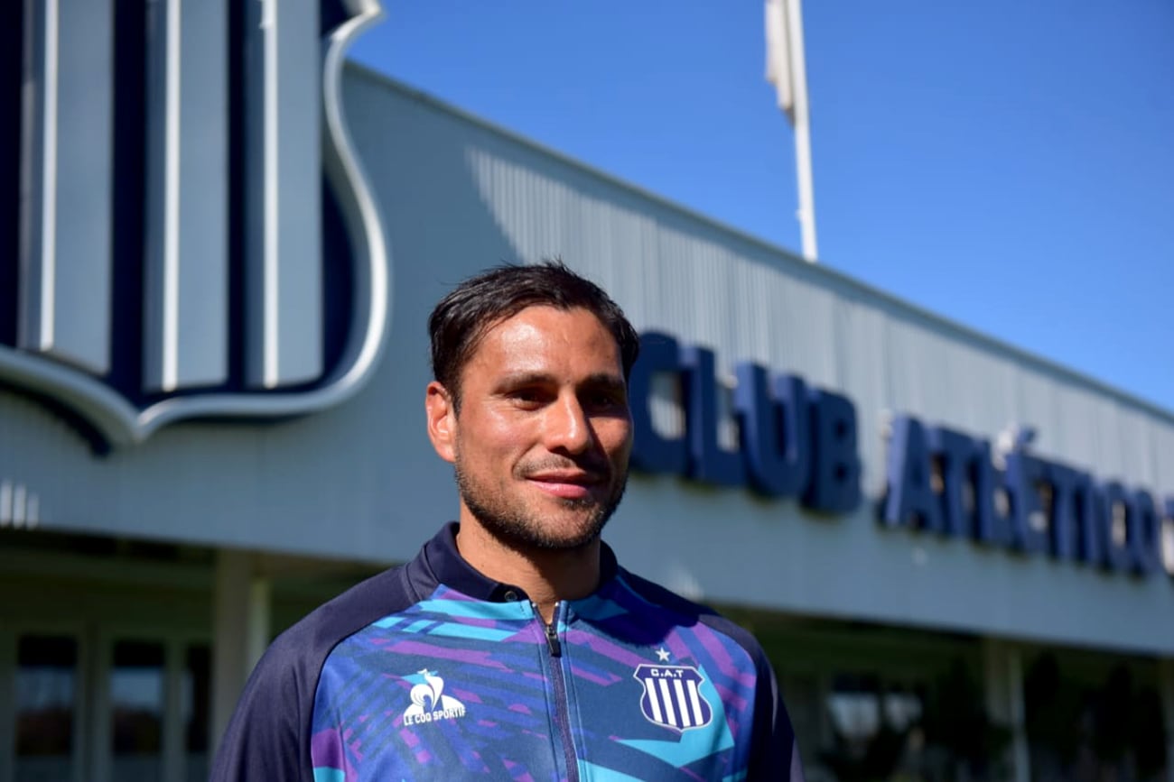 El defensor central José Luis Palomino es nuevo jugador de Talleres. (José Gabriel Hernández / La Voz)