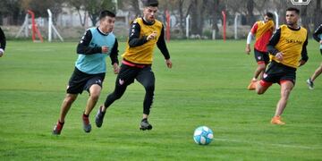 Zabala probó a los 11 que jugarían ante Brown de Adrogué