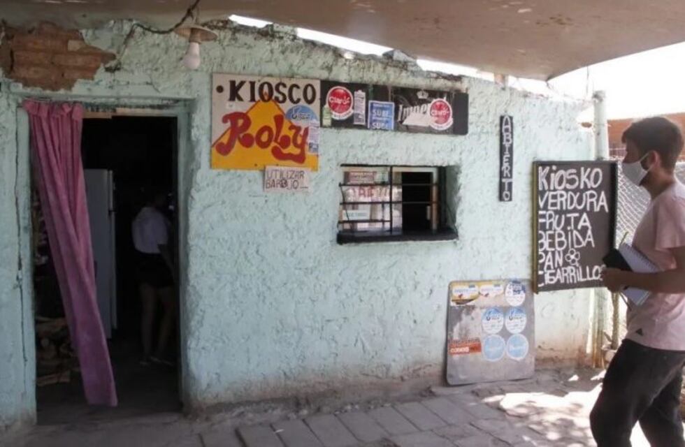 Quiso robar un almacén, escapó porque le tiraron agua caliente y amenazó de muerte a la kiosquera
