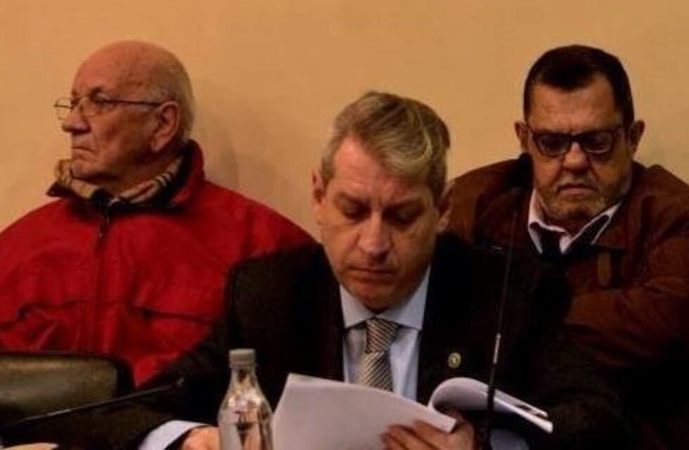 Condenaron a 8 años de prisión a dos policías acusados de delitos de lesa humanidad