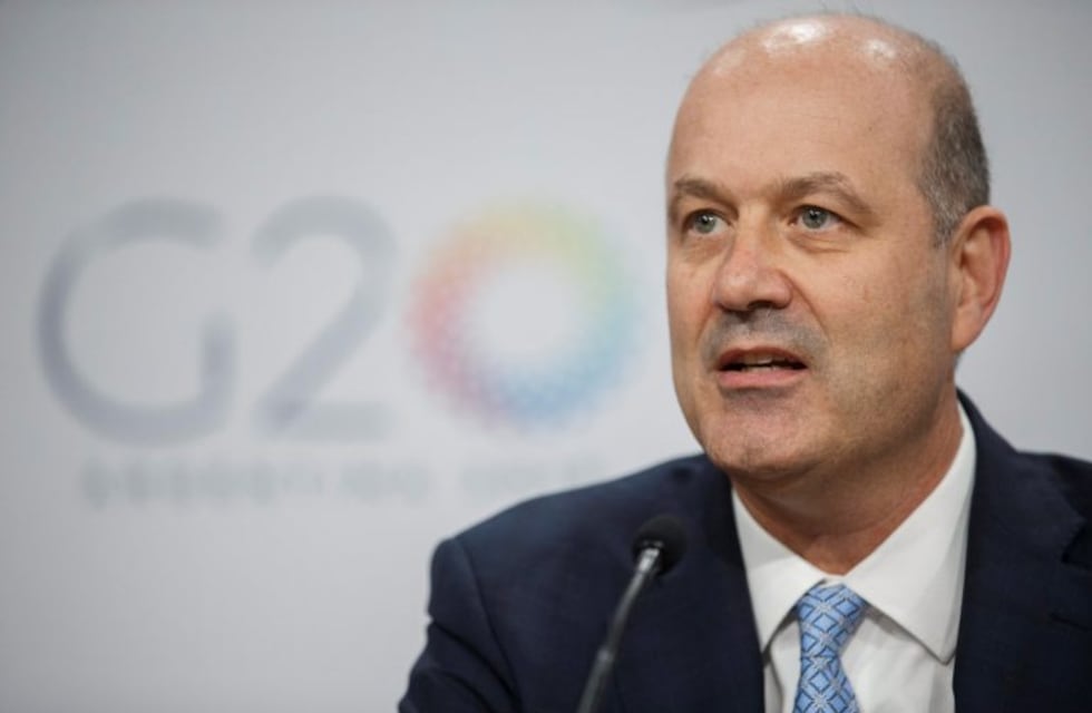 Sturzenegger sale a descomprimir la billetera con un canje de Lebac