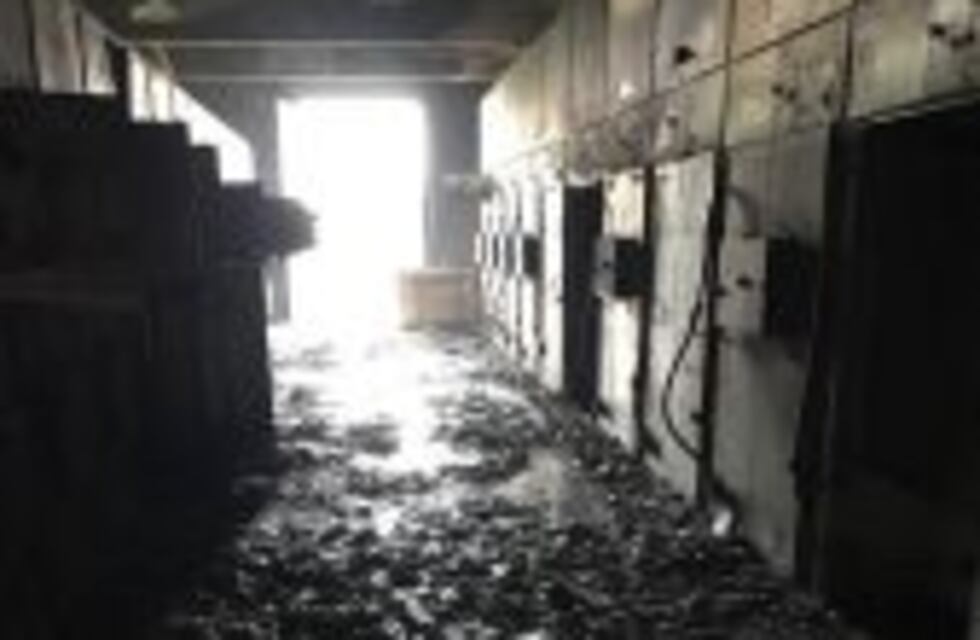 Una descarga eléctrica durante la tormenta destruyó una estación transformadora en Esperanza