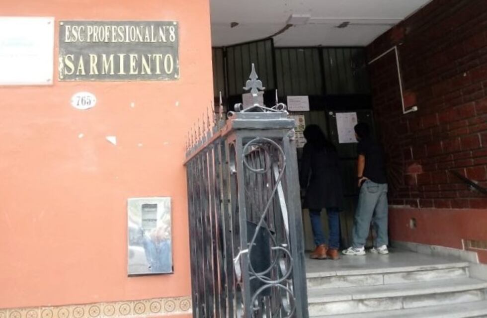 En la era digital, no más acampes por una vacante en la Escuela Sarmiento
