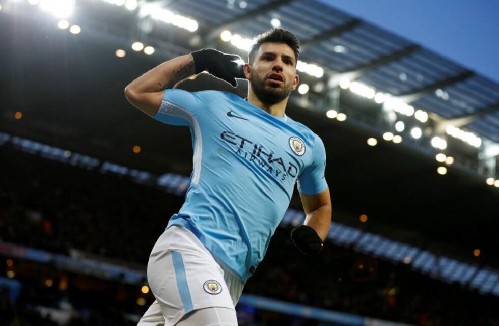 Agüero marcó un doblete y metió al Manchester City en la siguiente ronda de la FA Cup