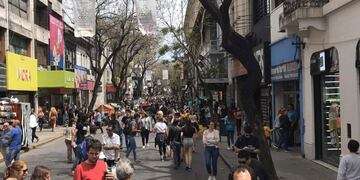 Comerciantes  céntricos aseguran que perdieron 30% de ventas por la peatonalización de calle San Luis